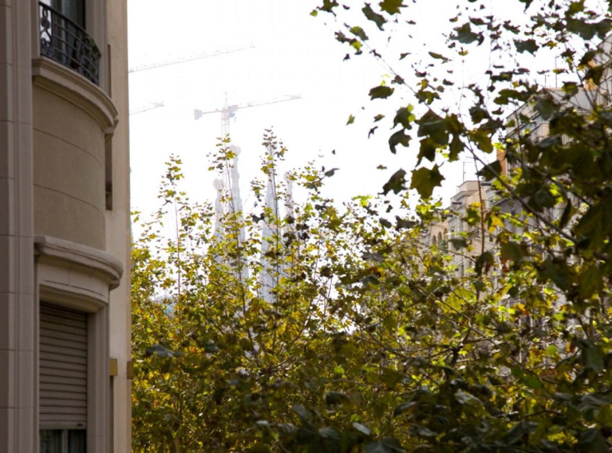 Avinguda Gaudi Apartment Barcelona Bagian luar foto