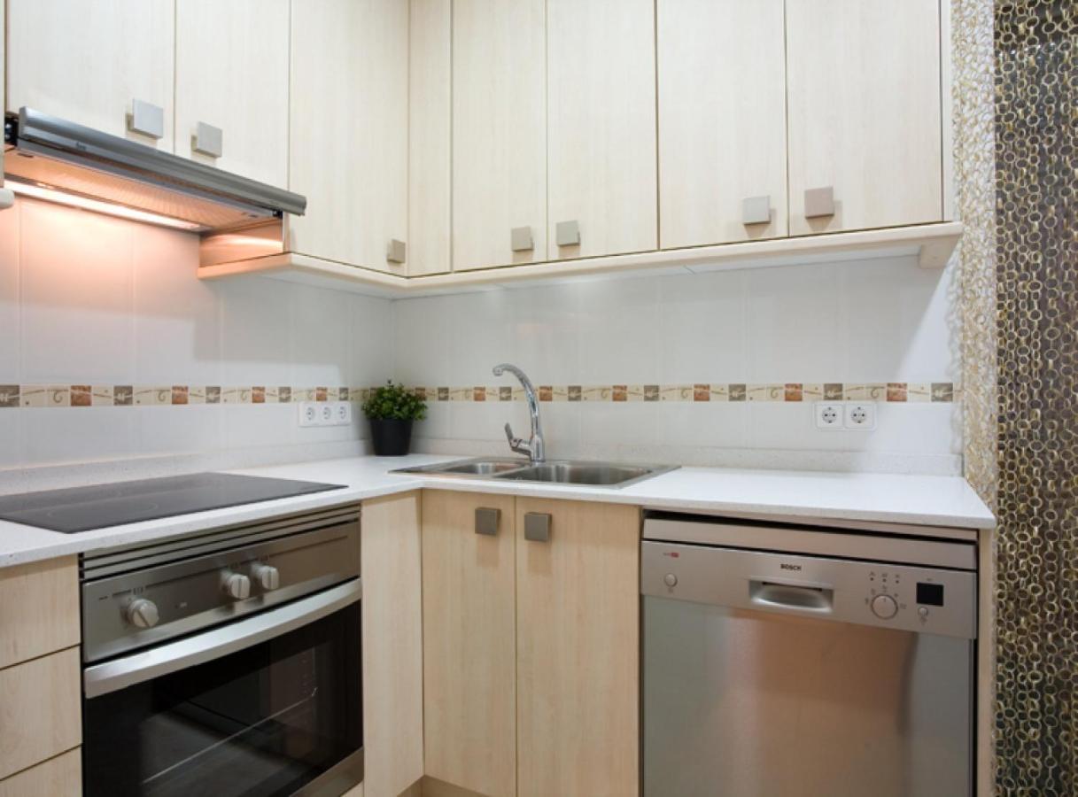 Avinguda Gaudi Apartment Barcelona Bagian luar foto